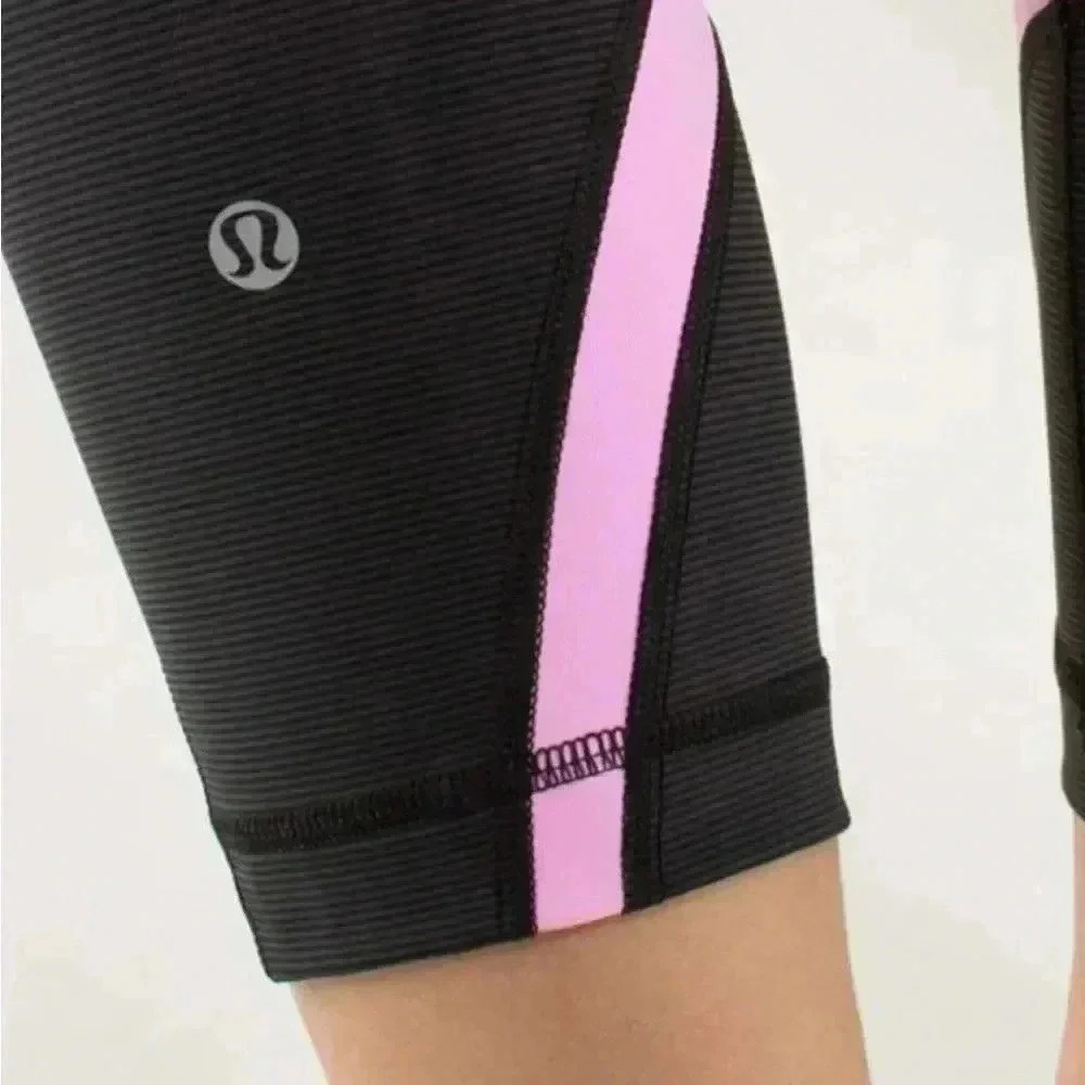 Lululemon Run: Inspire Crop II *ALLUX
Wee Stripe Black Vintage Pink Pow Pink Lt - Picture 3 of 16